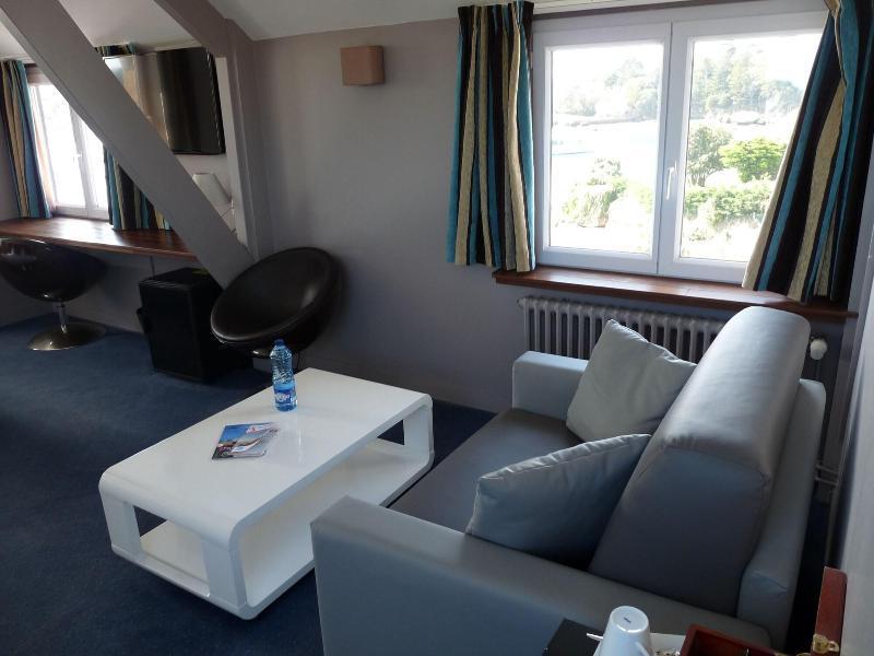 Hotel Des Rochers Perros-Guirec Bagian luar foto