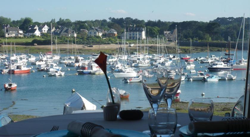 Hotel Des Rochers Perros-Guirec Bagian luar foto