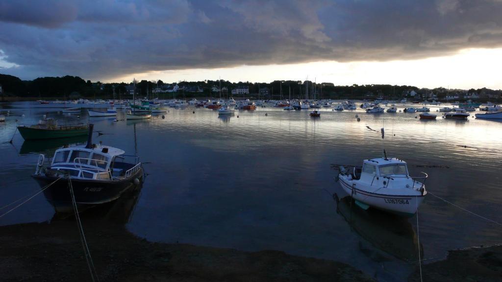 Hotel Des Rochers Perros-Guirec Bagian luar foto